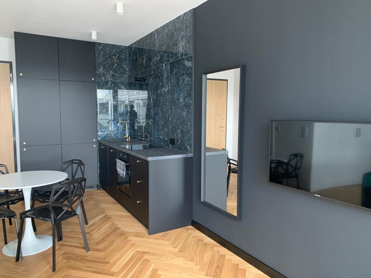 Apartamenty Wola Goleszowska Varsavia Esterno foto