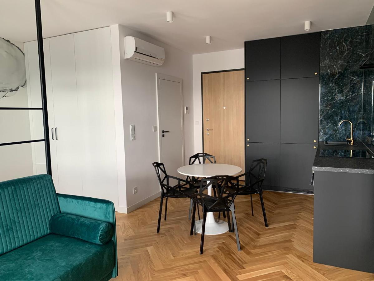 Apartamenty Wola Goleszowska Varsavia Esterno foto